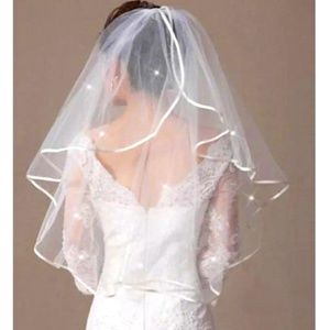 NWT! WHITE BRIDAL SWAROVSKI  HEADPIECE WITH VEIL